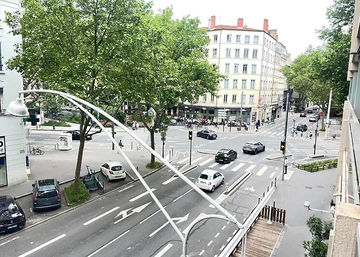Apartment Tete Dor Lyon